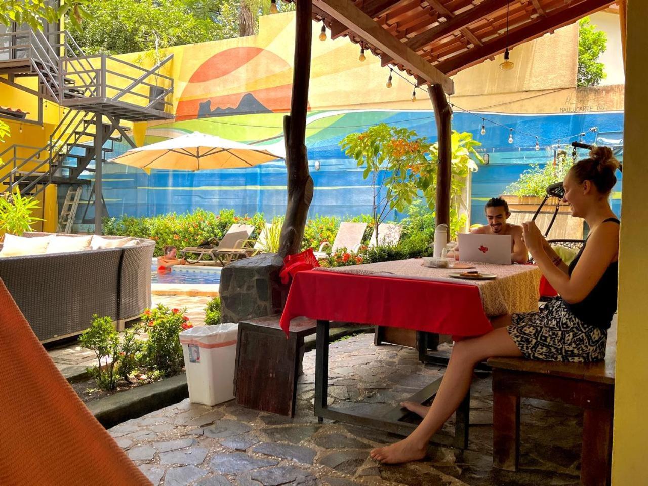 Tamarindo Backpackers Vandrehjem Eksteriør billede